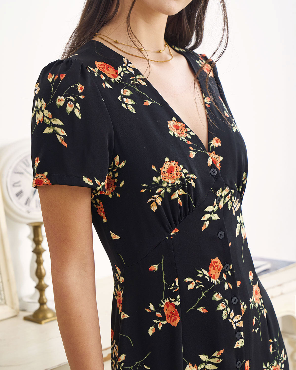 Violette — Black Floral V-Neck Maxi Dress