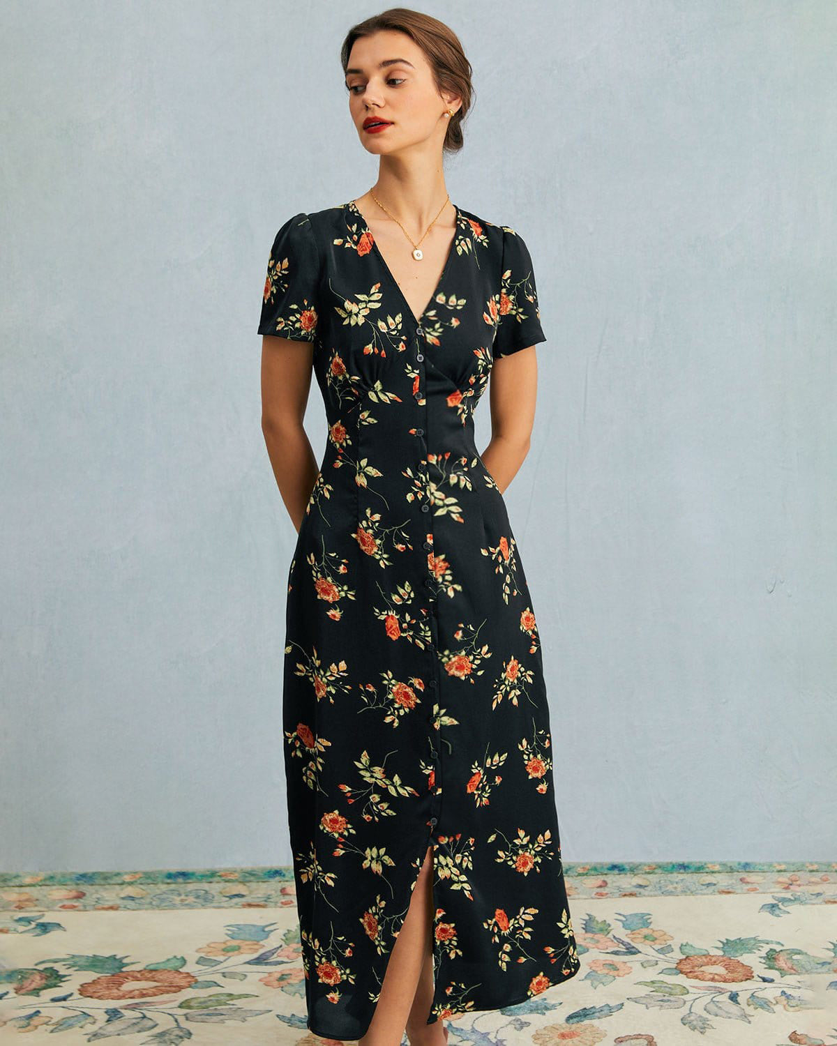 Violette — Black Floral V-Neck Maxi Dress