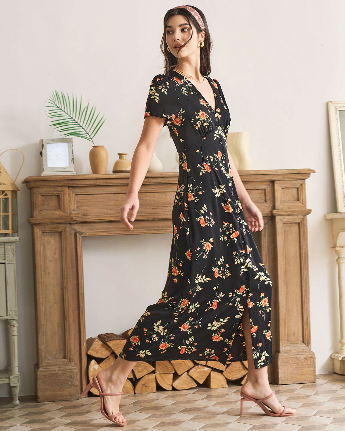 Violette — Black Floral V-Neck Maxi Dress