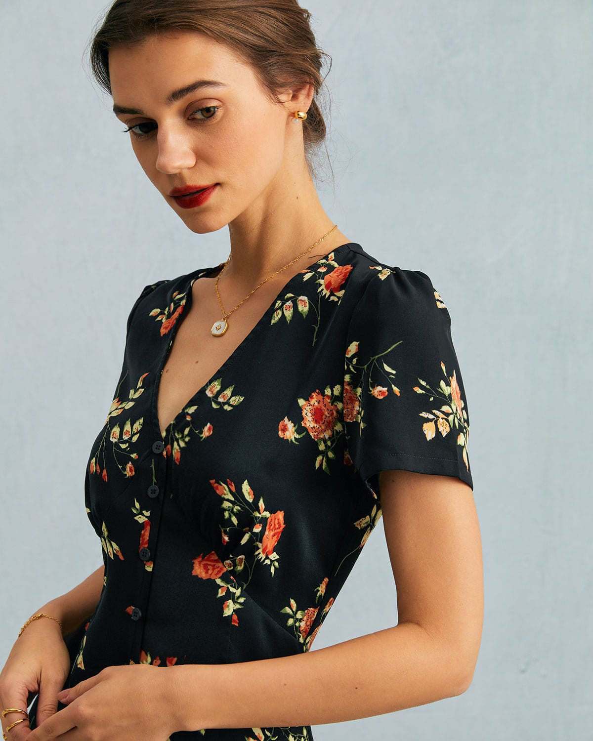 Violette — Black Floral V-Neck Maxi Dress